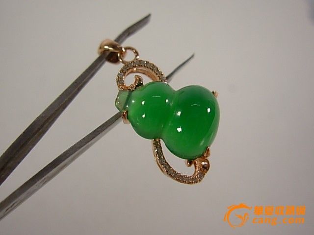 极品玻璃种帝王绿绿玉髓镶925银镀玫瑰金葫芦吊坠送证书|极品玻璃种帝王绿绿玉髓镶925银镀玫瑰金葫芦吊坠送证书拍卖|竞价|价格|交易-玉器拍卖-华夏收藏网