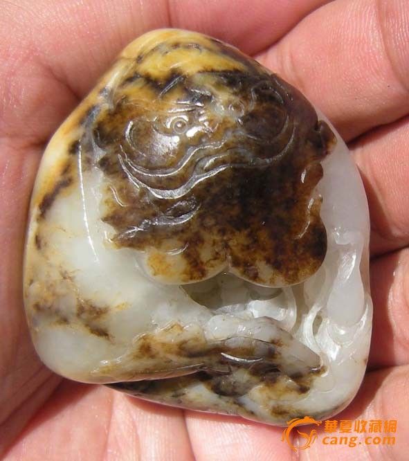 新疆和田玉黑油皮籽料精雕 钟馗手把件|新疆和