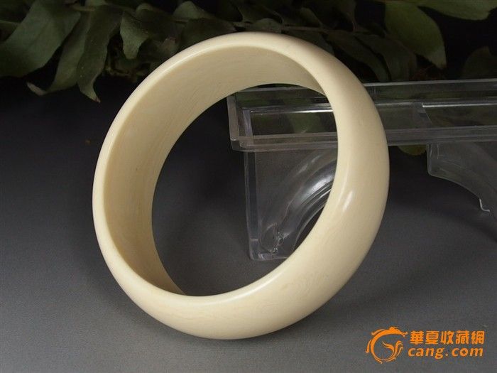 一支宽装‘赛璐璐’手镯_一支宽装‘赛璐璐’手镯拍卖_竞价_价格_交易_杂项拍卖_华夏收藏网